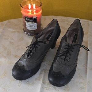 Vintage Looking, Elegant Black Women's Shoes, 10.5W